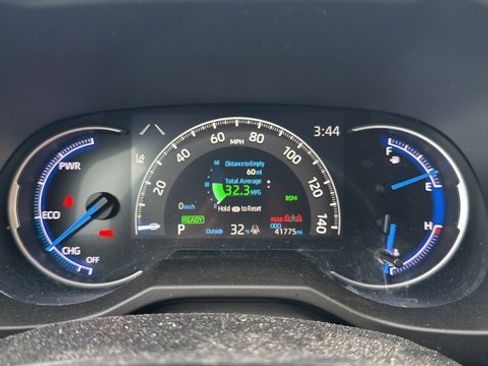 Used 2019 Toyota RAV4 Limited image 4