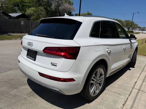 Used 2018 Audi Q5 Prestige w/ Prestige Package AWD/4WD image 12