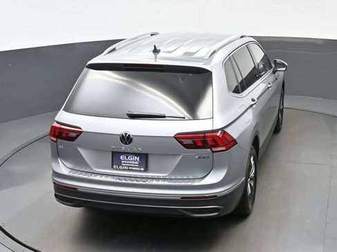 Used 2022 Volkswagen Tiguan SE AWD/4WD image 37