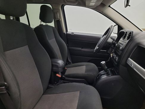 Used 2015 Jeep Compass Sport FWD image 21