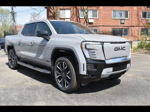 New 2025 GMC Sierra EV Denali image 3