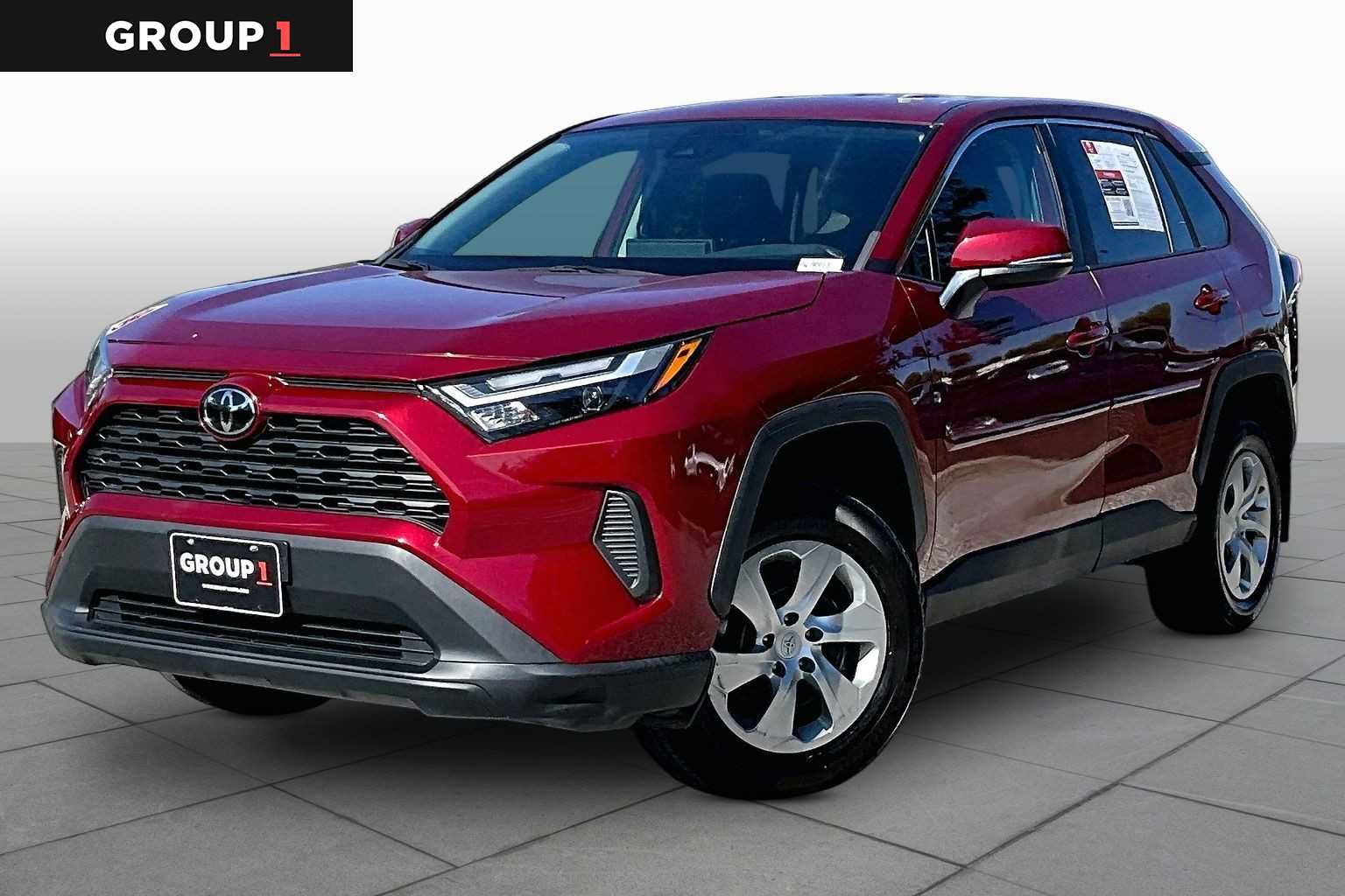 Used 2023 Toyota RAV4 LE AWD/4WD image 1