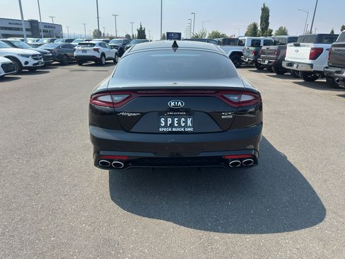 Used 2018 Kia Stinger GT2 AWD/4WD image 4