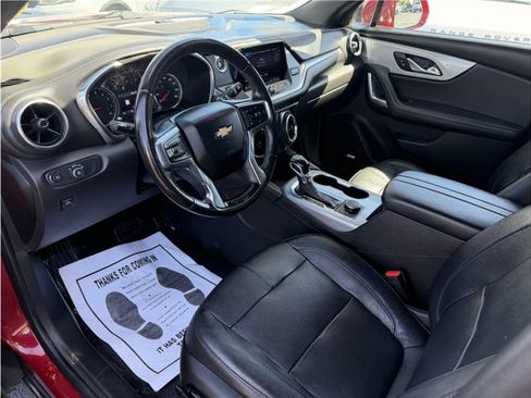 Used 2019 Chevrolet Blazer LT w/ Sound & Technology Package FWD image 18