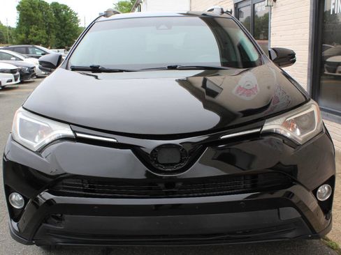 Used 2017 Toyota RAV4 XLE AWD/4WD image 2