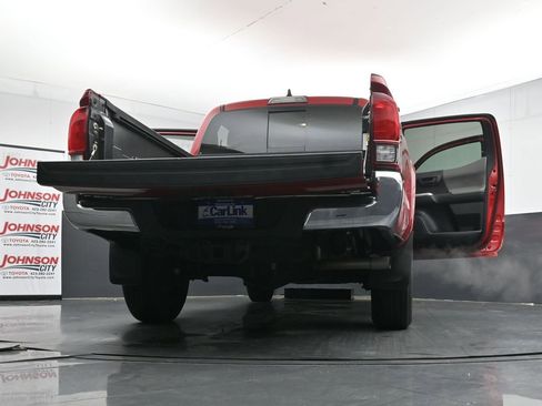 Used 2020 Toyota Tacoma 4x4 Double Cab image 43