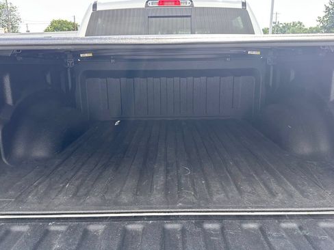 Used 2019 RAM 1500 Laramie AWD/4WD image 21