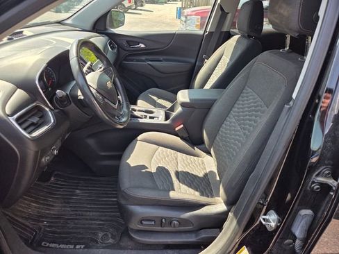 Used 2019 Chevrolet Equinox LT w/ Driver Convenience Package FWD image 9