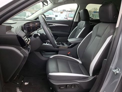 Used 2025 Buick Envision Sport Touring image 18