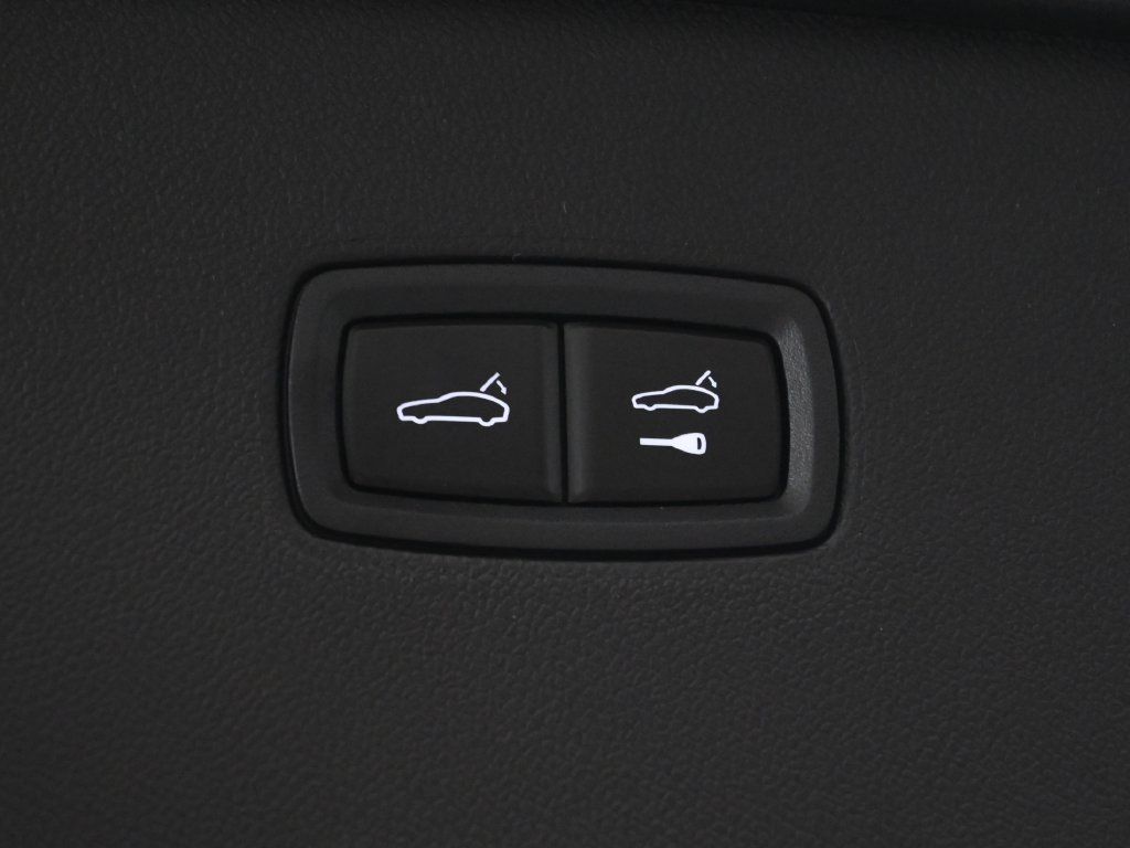 Used 2026 Porsche Cayenne Coupe AWD/4WD image 42