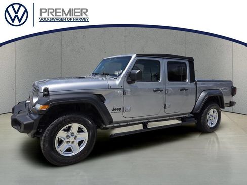 Used 2020 Jeep Gladiator Sport w/ Quick Order Package 24S AWD/4WD image 1