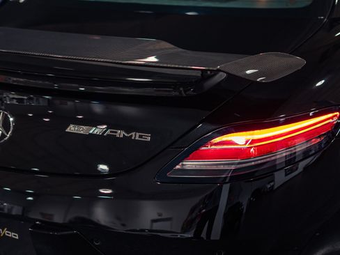 Used 2015 Mercedes-Benz SLS AMG GT Final Edition image 18