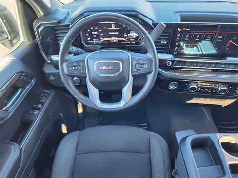 Used 2024 GMC Sierra 1500 Elevation image 17