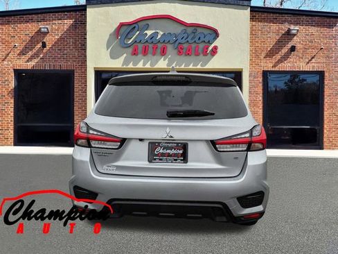 Used 2021 Mitsubishi Outlander Sport SE image 9