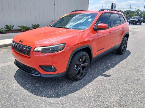 Used 2021 Jeep Cherokee Latitude Plus FWD image 7