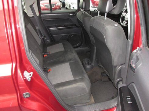 Used 2014 Jeep Patriot Latitude FWD image 23
