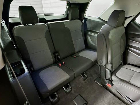 Used 2019 Chevrolet Traverse LT AWD/4WD image 8