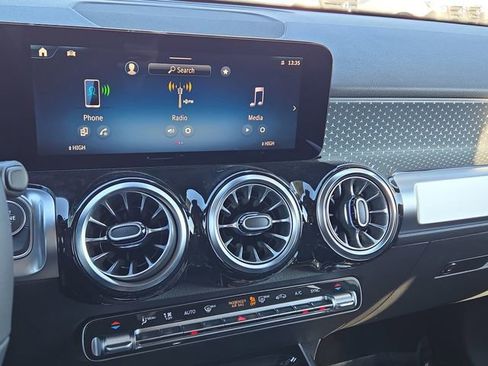 New 2026 Mercedes-Benz GLB 250 4MATIC image 11