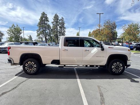 Used 2020 Chevrolet Silverado 3500 LTZ w/ LTZ Premium Package AWD/4WD image 6