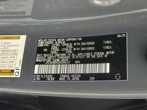 Used 2025 Toyota 4Runner 4WD image 22