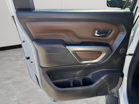 Used 2018 Nissan Titan Platinum Reserve w/ Platinum Utility Package image 16