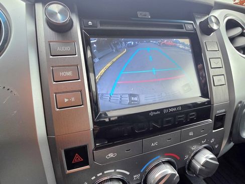 Used 2015 Toyota Tundra SR5 image 17