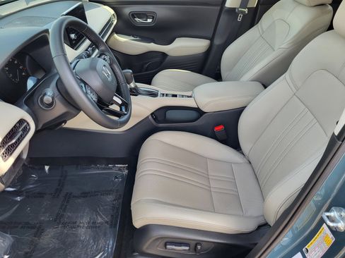 Used 2025 Honda HR-V EX-L image 16