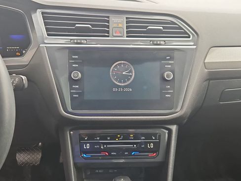 Certified 2022 Volkswagen Tiguan SE AWD/4WD image 26