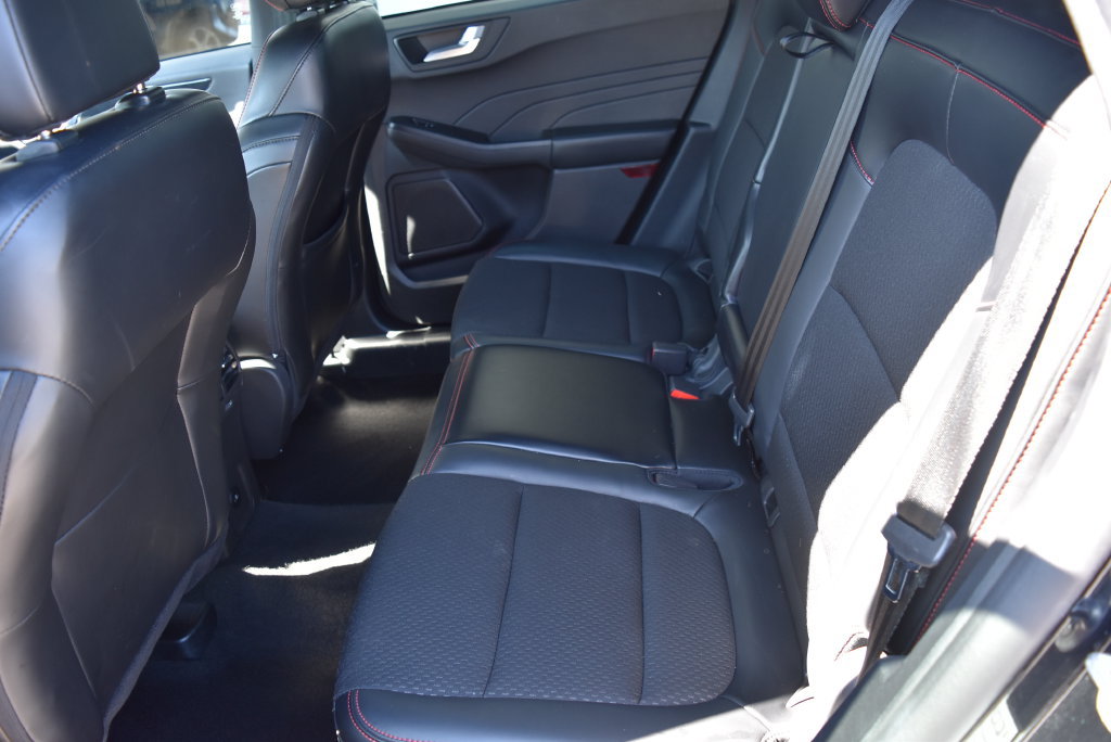 Used 2025 Ford Escape ST-Line AWD/4WD image 10