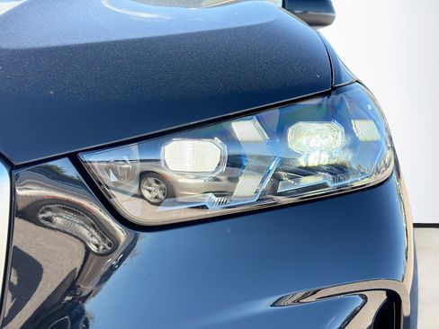 New 2026 BMW X5 xDrive50e w/ Climate Comfort Package image 10