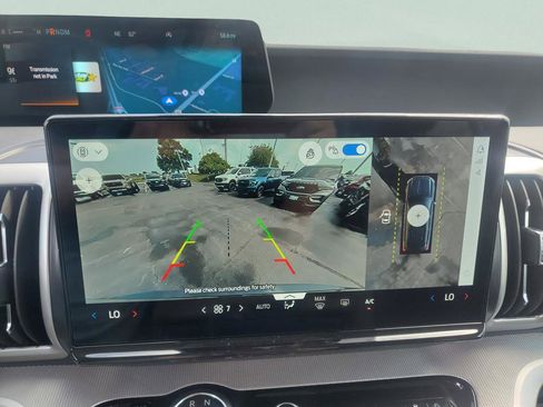 New 2025 Ford Expedition Active image 34