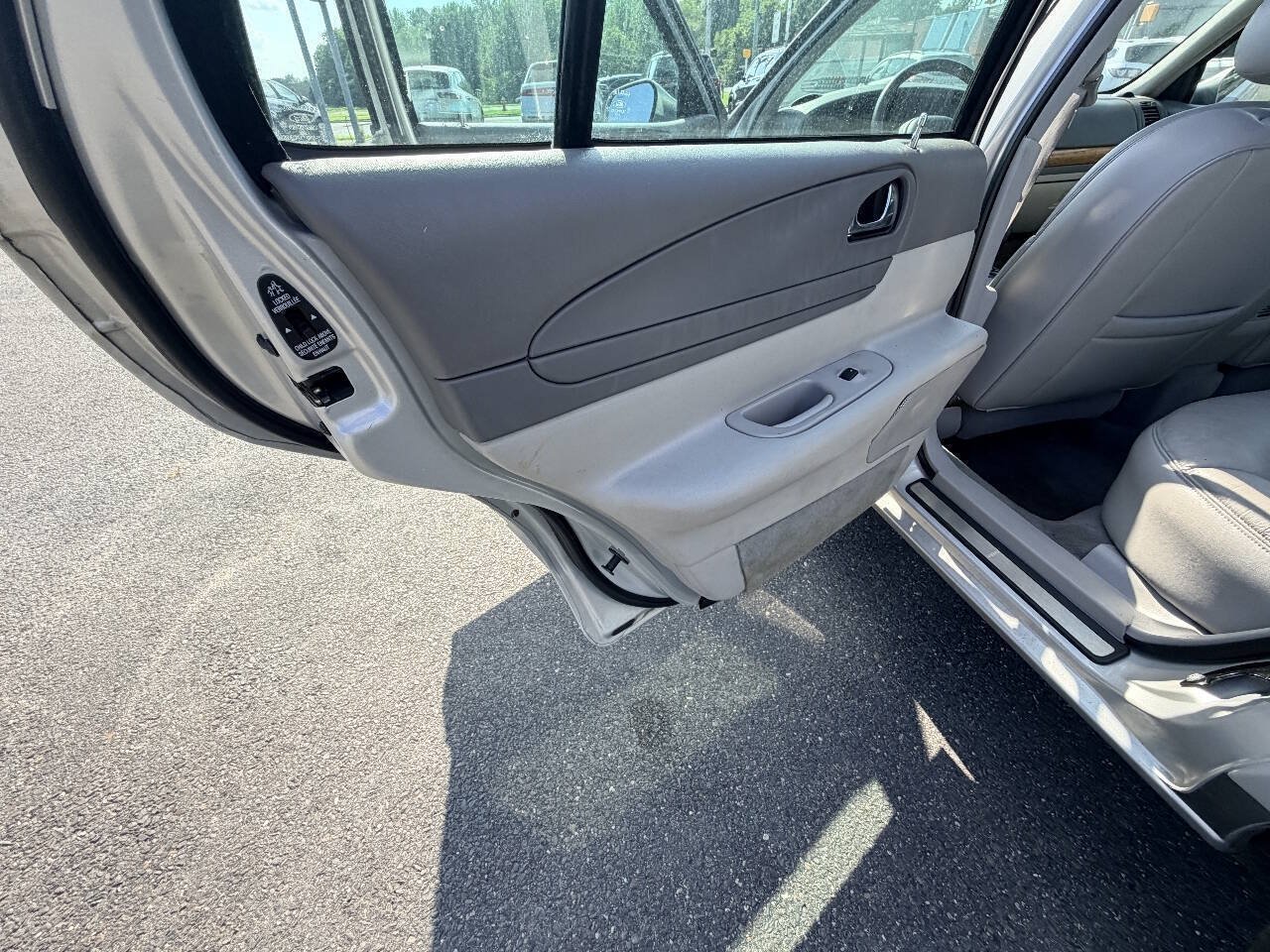 Used 1998 Lincoln Continental FWD image 46
