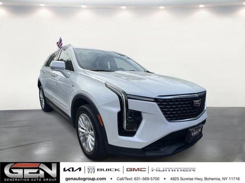 Used 2024 Cadillac XT4 Luxury w/ Cold Weather Package AWD/4WD image 1