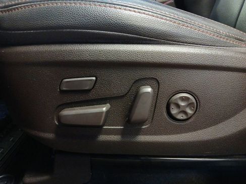 Used 2020 Hyundai Santa Fe Limited image 17