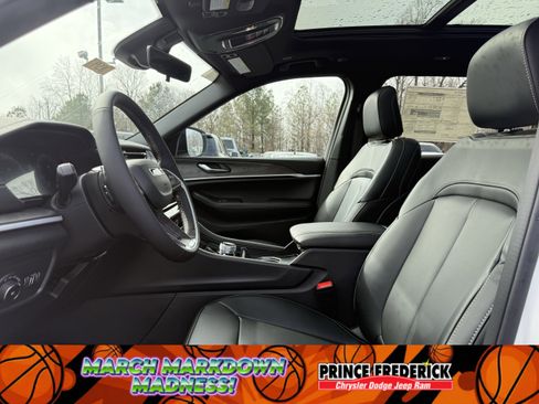 New 2026 Jeep Grand Cherokee L Limited image 10