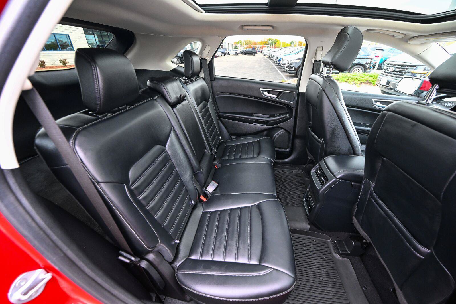 Used 2024 Ford Edge SEL w/ Convenience Package AWD/4WD image 30