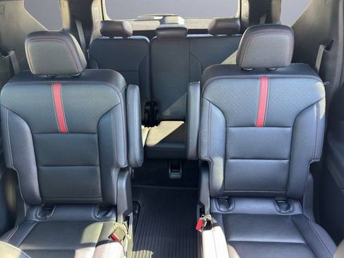 Used 2024 Chevrolet Traverse RS w/ LPO, Floor Liner Package image 23