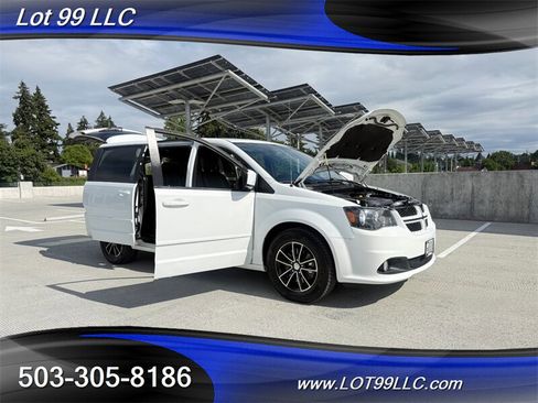 Used 2017 Dodge Grand Caravan GT FWD image 30
