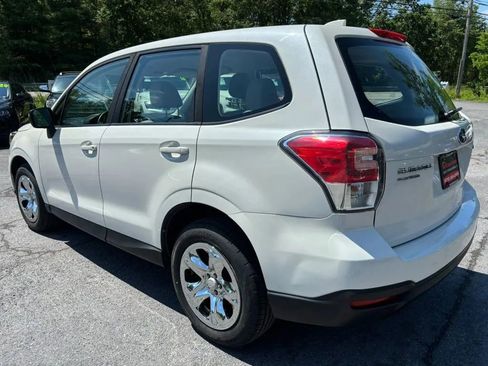 Used 2017 Subaru Forester 2.5i AWD/4WD image 6