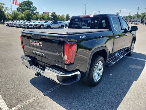 Used 2019 GMC Sierra 1500 SLT w/ SLT Premium Plus Package AWD/4WD image 3