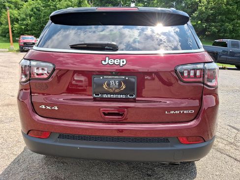 Used 2022 Jeep Compass Limited w/ Sun and Sound Group AWD/4WD image 23