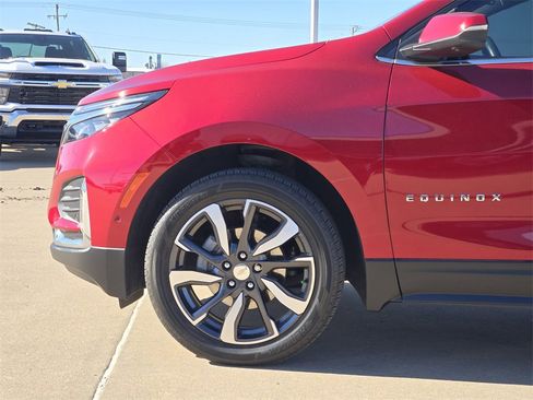 Used 2022 Chevrolet Equinox Premier image 29