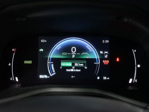 Used 2025 Toyota Camry LE image 15