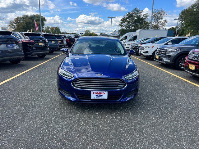 Used 2016 Ford Fusion S FWD image 2