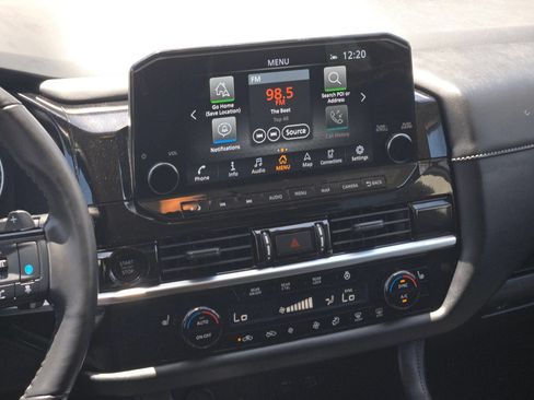 Certified 2025 Nissan Pathfinder SL AWD/4WD image 16