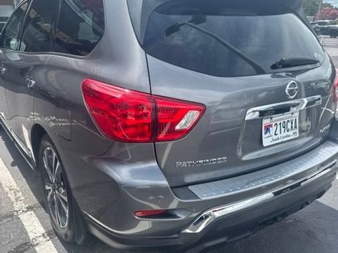 Used 2020 Nissan Pathfinder Platinum FWD image 10