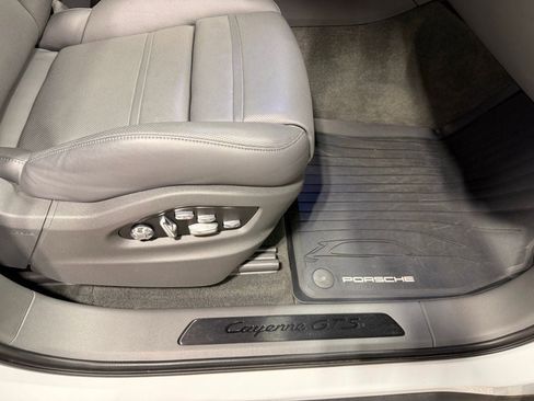 Used 2021 Porsche Cayenne GTS AWD/4WD image 38