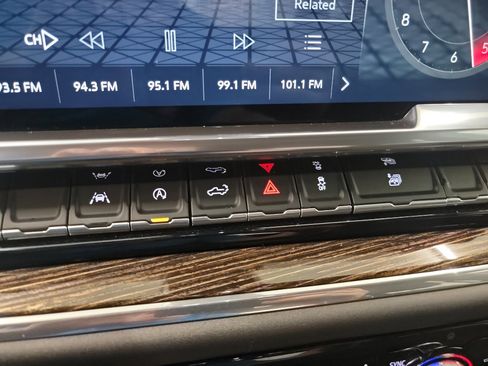 Used 2024 GMC Sierra 1500 SLE image 24