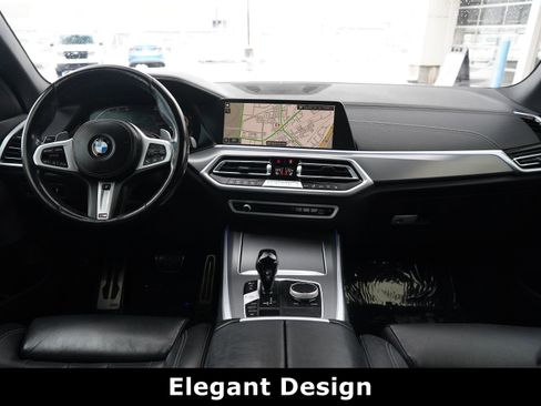 Used 2022 BMW X5 xDrive40i w/ M Sport Package image 14