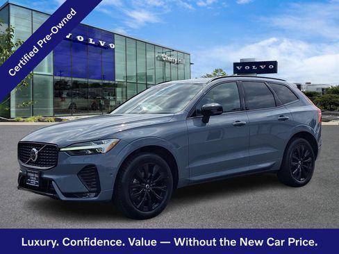 Certified 2024 Volvo XC60 B5 Plus w/ Climate Package AWD/4WD image 3